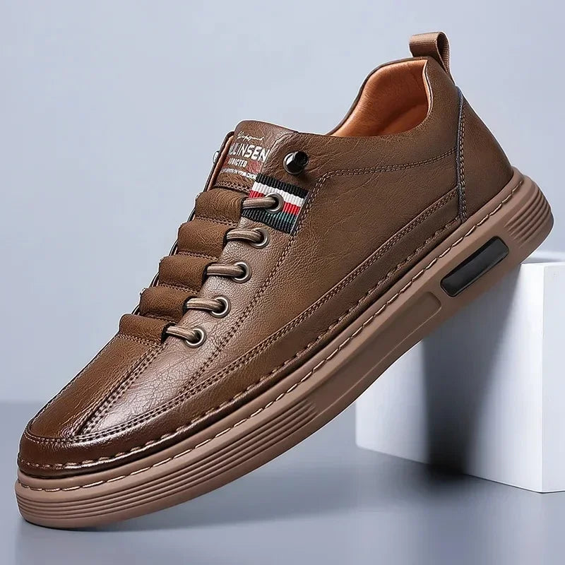 Brandowe nowe skórzane buty dla mężczyzn dla mężczyzn bez poślizgu buty sportowe moda wygodne trampki męskie płaskie buty zwykłe buty