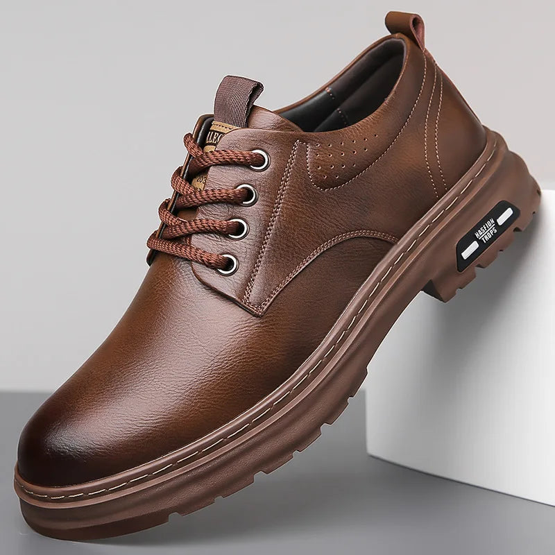 Business Casual Casual Sapatos de couro genuíno masculino Autumn Autumn Novo designer British Style Retro Platform Shoes Men