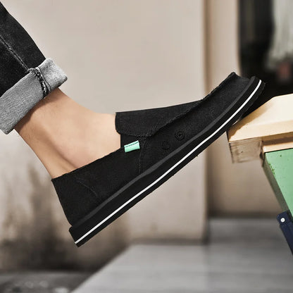 2025 Ny forår Håndlavet lærred afslappet mænd sko design mode sneakers mand loafers åndbare lave top flade sko blød kørsel
