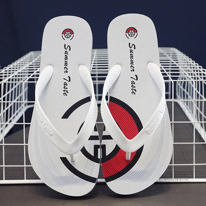 2022 Nuevas chanclas zapatillas Men verano antideslizantes al aire libre Corea sandalias de playa de playa ligera de la playa para el hogar.