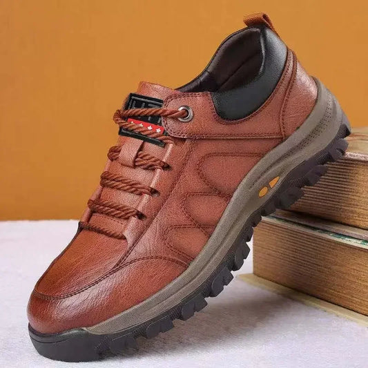 2024 SCARPE CASUALI SCHIE CASUALI DEL BRANDO LUXI SLIT CASTALE ON MOFER FORMALI MACCASINS MACCHIO Italiane Scarpe da guida maschio Sneaker maschio maschio