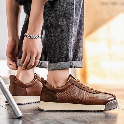 Ny håndlaget skinn herresko Mesh Breathable Fashion Non Slip Outdoor Daily Pendling Preppy Casual Festival Gaver Sneakers