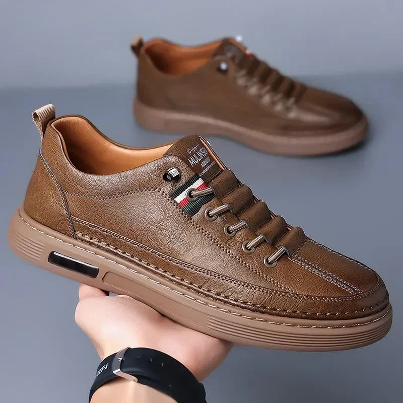 Brandowe nowe skórzane buty dla mężczyzn dla mężczyzn bez poślizgu buty sportowe moda wygodne trampki męskie płaskie buty zwykłe buty