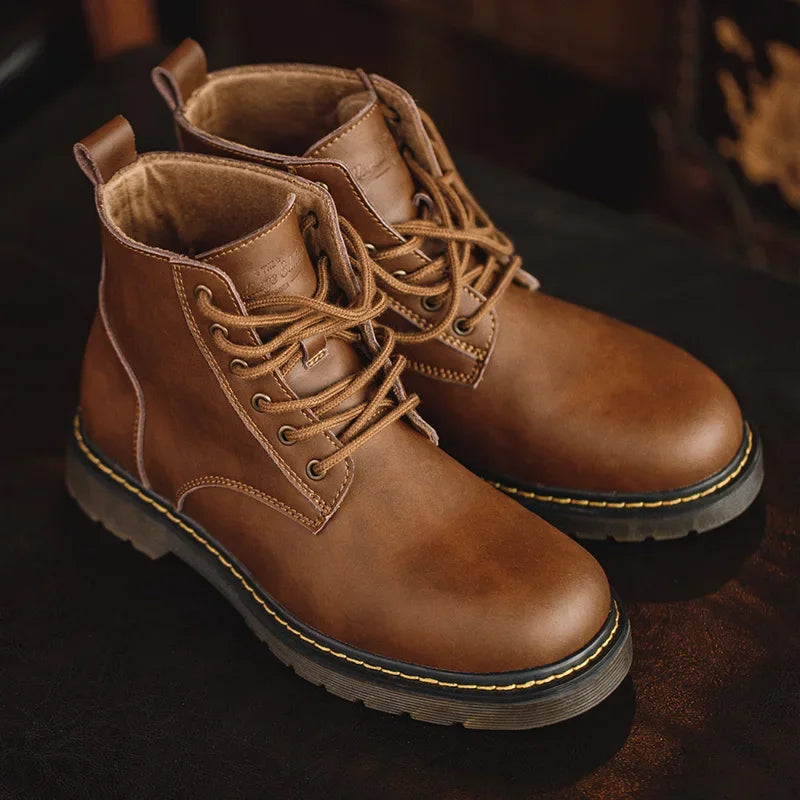 Maden vintage bruin gesplitst lederen high top laarzen mannen herfst en winter motorfiets werk veter ronde teen laarzen buiten enkelschoenen