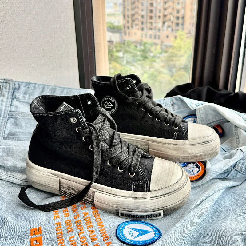 Nouvelles chaussures en toile vintage Man High Top Plateforme Skateboard Chaussures Hommes Streetwear Streetwear Men Vulcanize Chaussures Zapatillas de Lona