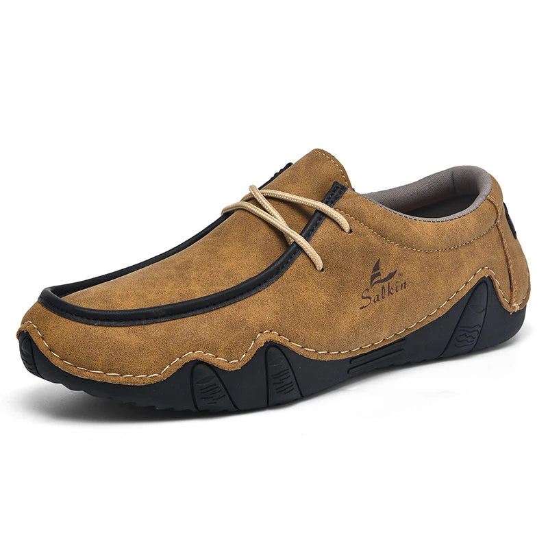 Nuove 2024 Scarpe da uomo casual in pelle fatte a mano in pelle Sneaker man per le scarpe da top bassa traspirabili con le scarpe piazzate con una taglia più dimensioni
