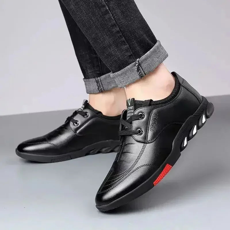 Chaussures en cuir décontractées pour hommes printemps 2025 Chaussures masculines confortables Silp sur les chaussures de travail Malus Softs sans glissement