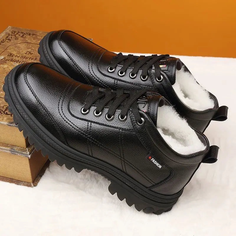 Nieuwe laarzen in de winter verdikt veelzijdige katoenen schoenen Casual gewatteerde sneeuwlaarzen mannelijke leerschoenen buitenshuis niet -slipschoen bota's