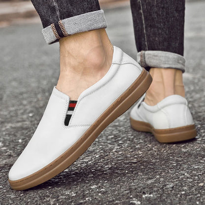 Fasjonable nye menn runde med pustende utendørs anti slip casual tavle sko av høy kvalitet menn komfortable anti slip loafers