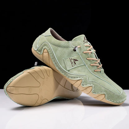 Nouveau 2024 Fashion Handmade Cuir Casual Men Chaussures Design d'automne baskets MAN MANS HAUPPLABLES CHAUSSURES D'HAUTS SOWS