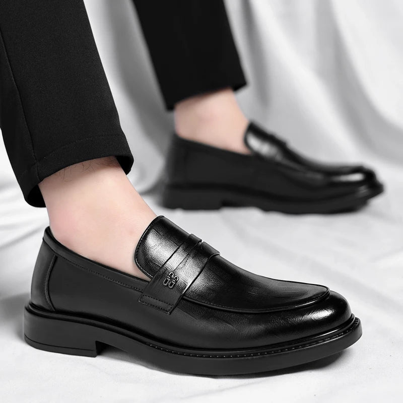 Buty męskie Wysokiej jakości moda męskie buty biznesowe włoskie ręcznie robione buty oryginalne skórzane mokasyny ślizganie się