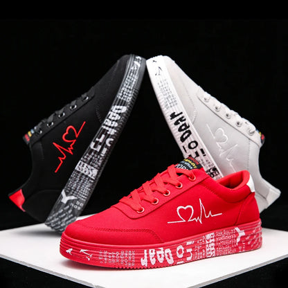 2023 mode kvinnor vulkaniserade skor sneakers damer snörning casual skor andas duk röd vit älskare skor graffiti platt