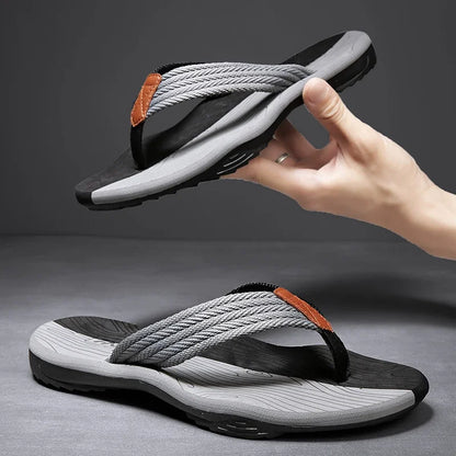 Hágæða vörumerki tískumenn Flip flops Summer Beach Flip Flips Men Casual Bireining Beach Men inniskór úti