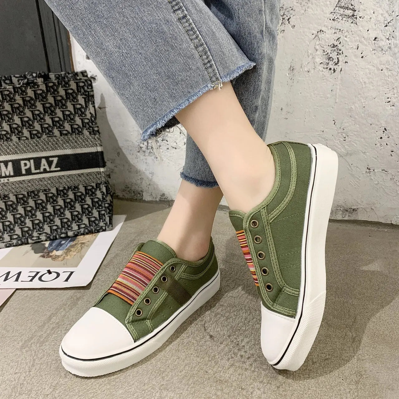 Chaussures plates en toile Femmes bases basses bases décontractées Vulcanize chaussures nouvelles femmes d'été automne baskets dames baskets femmes