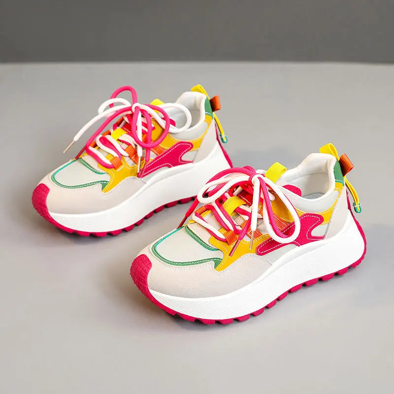 Zapatillas de zapatillas 2025 Summer Running Sports Altura de fondo espeso Aumento de zapatos casuales transpirables Mujer Zapatos de Mujer