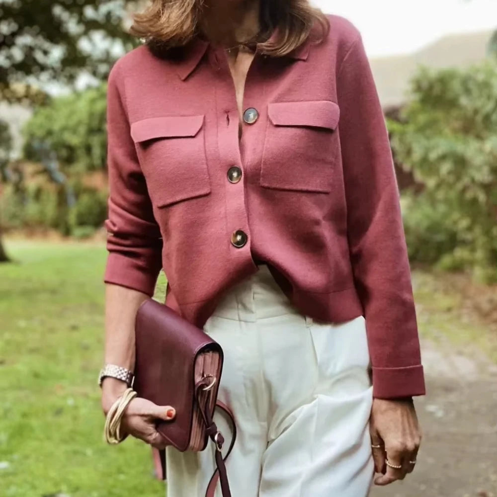 Femmes en tricot en tricot Couleur solide Coll-Down Collar tricot tricot simple Pull à poitrine avec des poches doubles femelles