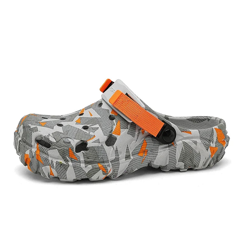 NYE MENNESKLOGER Tøfler Sandal Menn Hagesko Flat kamuflasje Sandaler Mannlige joggesko utendørs flip flops Hjem