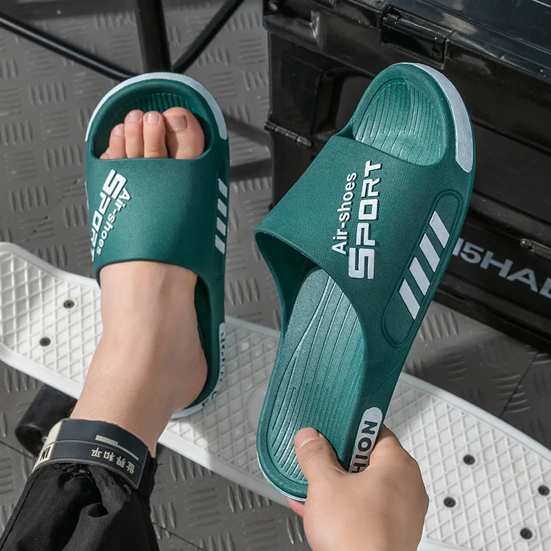 Slifori maschili di moda in PVC SOLE SOLE NON SLIP SCHEDI SCHEDE CASUAL FLOP FLOPS BAGNO CAPPOGLE Coppie da bagno Nuovo Sandalo