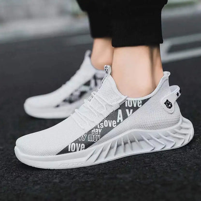 Men's mesh breathable casual sneakers summer soft sole non-slip comfort outdoor running shoes fashion student light sports shoes