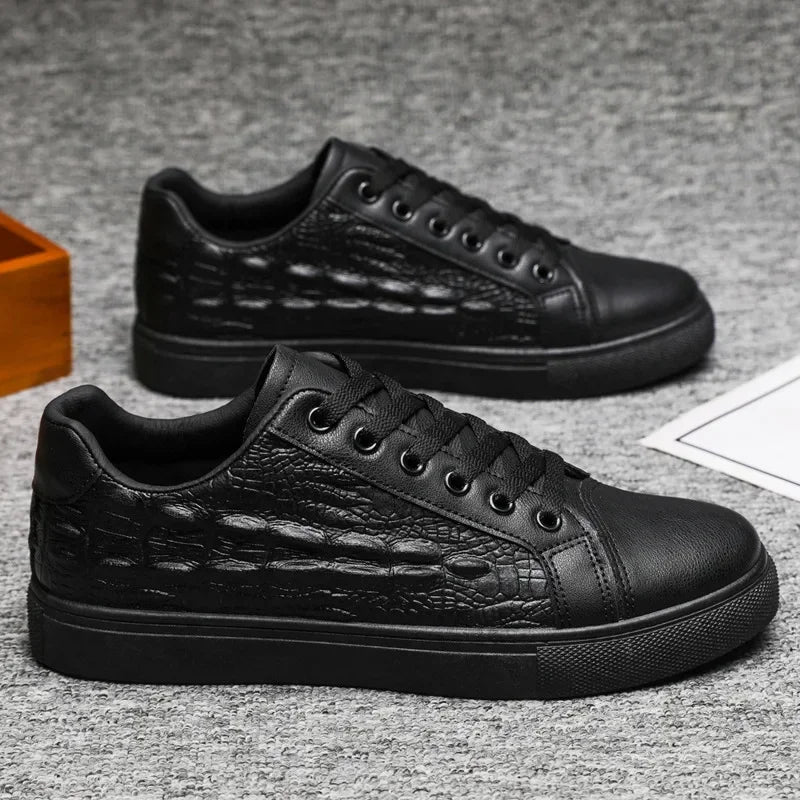Krokodiltryck man casual skor mäns sneakers patent läder vulkaniserade skor lyxiga koreanska stil skor för män erkek ayakkabı