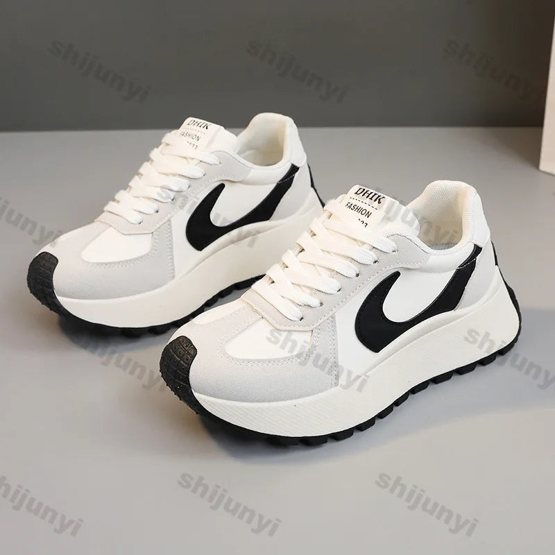 Sneakers de plate-forme à fond épais de la femme Nouveau mélange Nouveau mélange Couleur à lacets Chaussures décontractées femme Round Toe non glissade Vulcanie Sport Chaussures