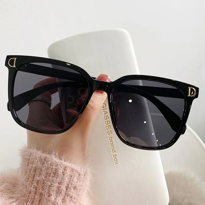 Muoti ylisuuret aurinkolasit naisen tuotemerkin suunnittelija Vintage Square Sun Glasses Naisten iso kehysgradientisävyt Oculos de Sol