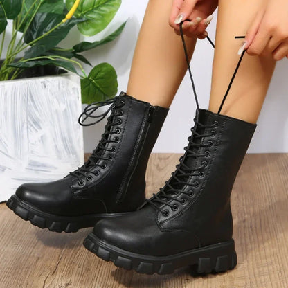 Boots Femmes 2024 AUTUMNE HIVER PU Cuir en cuir blanc Boots Boots Motorcycle Botines Femelle Talons Chunky Platform Boots Botas Mujer