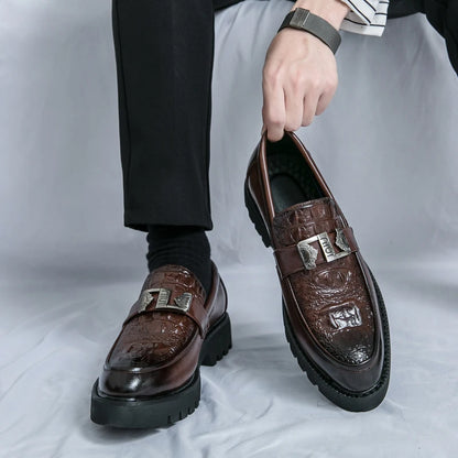 Witte loafers heren feest en zakelijke loafers dik opgeloste mannen kledplatform schoenen comfortabel slip-on mode nieuwe casual schoenen