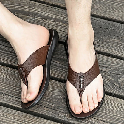 Hot Sale Men's Flip Flops High Quality Genuine Leather Men Slippers New Summer Beach Sandals Fashion Soft Soled Men Casual Shoes
