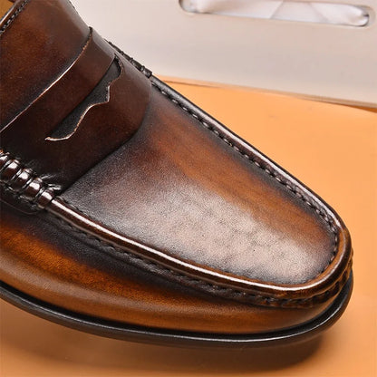 Luxury Men Penny Mocos de couro genuíno deslizam em sapatos pretos casuais vestidos