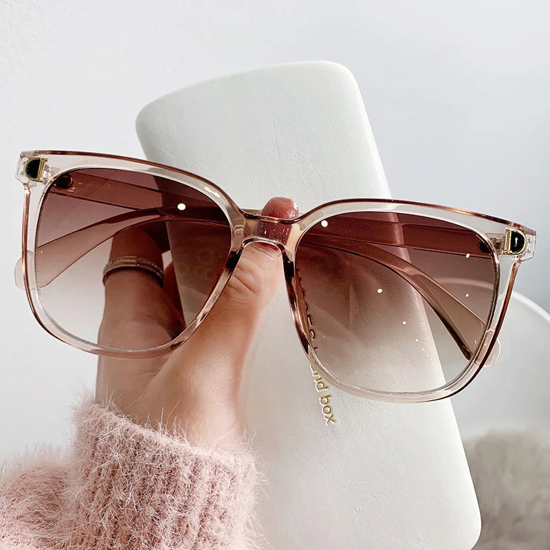 Muoti ylisuuret aurinkolasit naisen tuotemerkin suunnittelija Vintage Square Sun Glasses Naisten iso kehysgradientisävyt Oculos de Sol