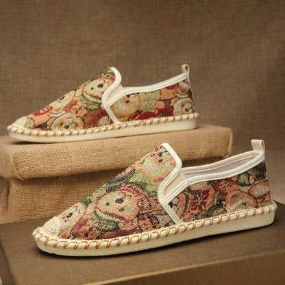2025 Hot Men Loafers Fashion Embroidered Flat Shoes Moccasin Men Summer Casual Slip On Shoes Men Comfort Canvas Footwear Male