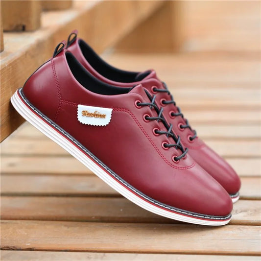 2025 nuevas zapatillas de cuero suave para hombres zapatos casuales impermeables a impermeables zapatos casuales cómodos calzado juvenil con suela para ropa diaria