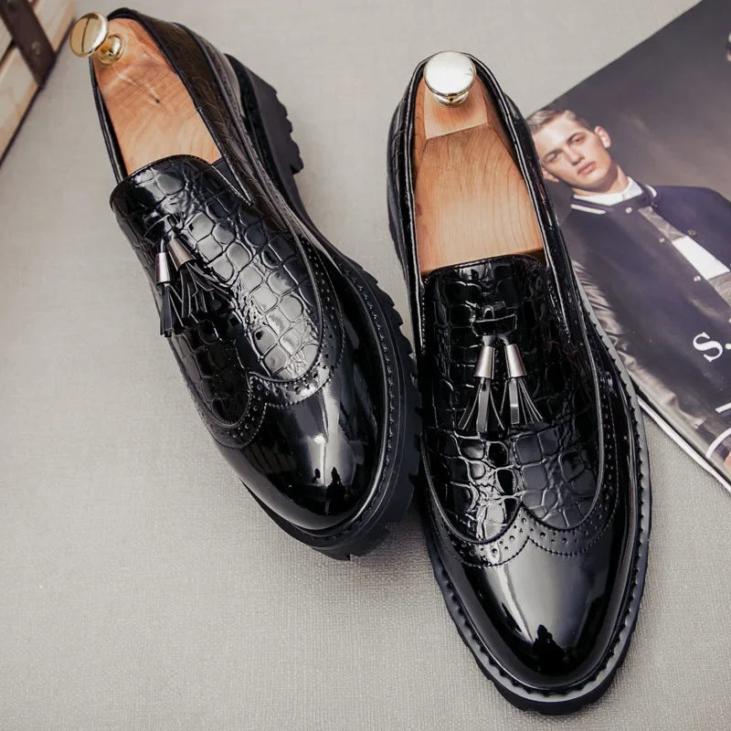 New Fashion Men's Dress Shoes Breathable Comfortable Leather Loafers Vintage Business Social Oxfords Zapatos De Vestir Hombre