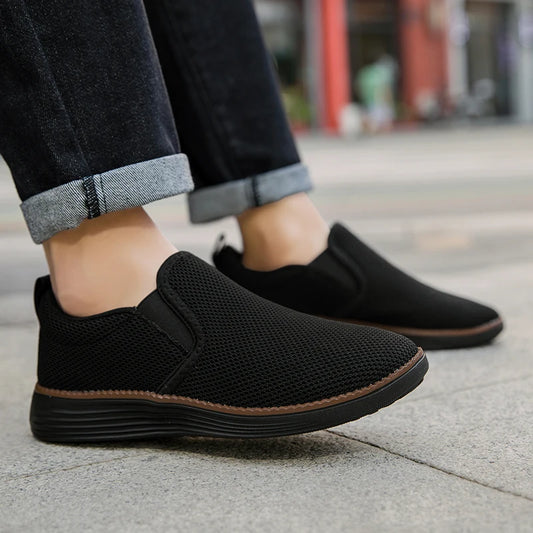 Breathable Men's Canvas Shoes Comfortable Casual Sneakers Slip on and Soft Sole Outdoor Walking Vulcanized Shoe Plus Size 39-46