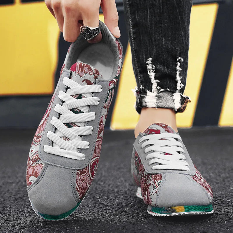 Luksuzni rumeni moški priložnostni superge modne tiskane oblikovalske čevlje za moške originalne lahke superge Man Zapatillas de Hombre