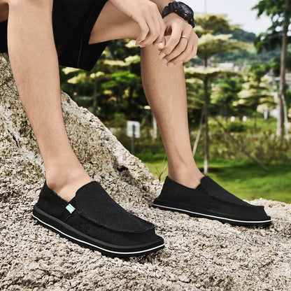 2025 Ny forår Håndlavet lærred afslappet mænd sko design mode sneakers mand loafers åndbare lave top flade sko blød kørsel