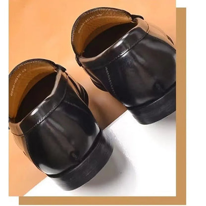 Luxury Men Penny Mocos de couro genuíno deslizam em sapatos pretos casuais vestidos
