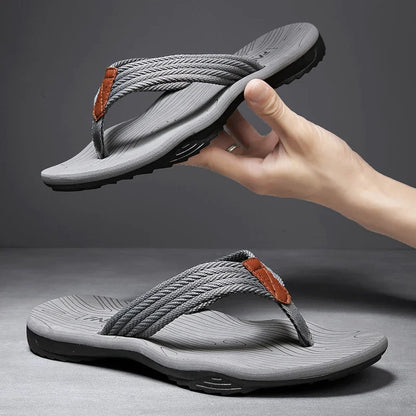 Hágæða vörumerki tískumenn Flip flops Summer Beach Flip Flips Men Casual Bireining Beach Men inniskór úti