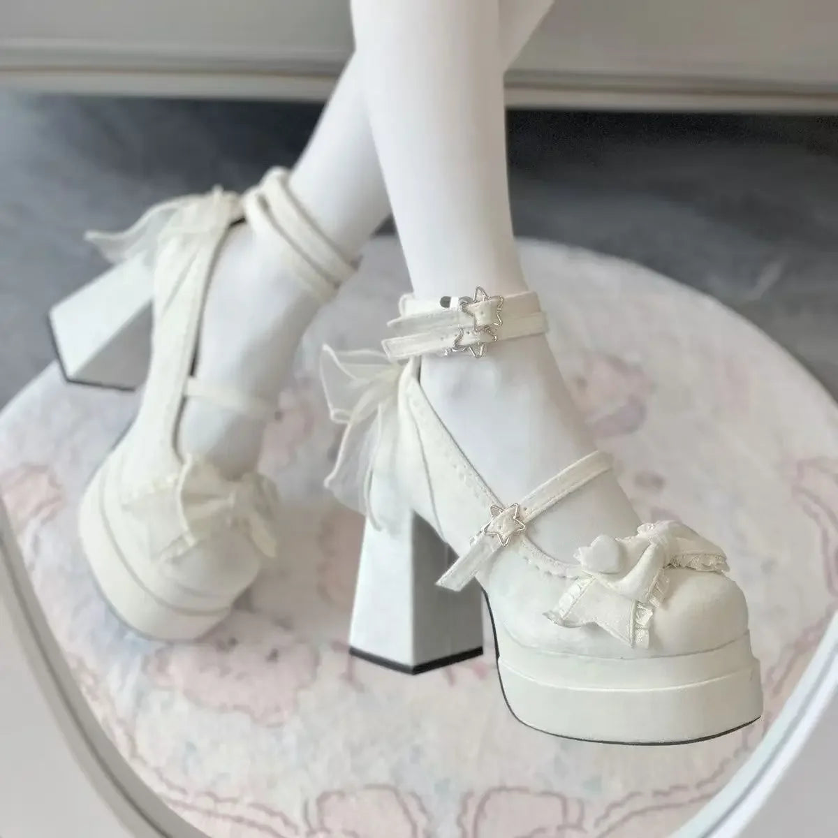 Plataforma del club nocturno Mujeres Lolita Pombs Fashion Shallow High Heel Zapatos 2025 String Autumn Ladies Outdoor Stripper Zapatos