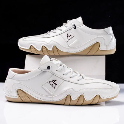 Nouveau 2024 Fashion Handmade Cuir Casual Men Chaussures Design d'automne baskets MAN MANS HAUPPLABLES CHAUSSURES D'HAUTS SOWS