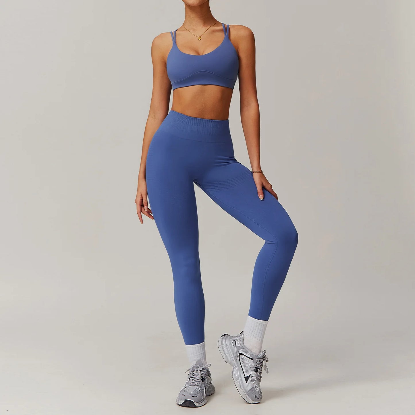 Costum de yoga fără sudură sutien sport pentru femei top top talia înaltă pantaloni scurți urme de trasee 2pcs set de gimnastică antrenament de fitness haine sportive