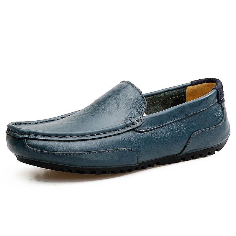 2023 Men d'été Chaussures décontractées marque de luxe de mocassins pour hommes en cuir authentiques mocassins creux en blindage respirant sur les chaussures de conduite