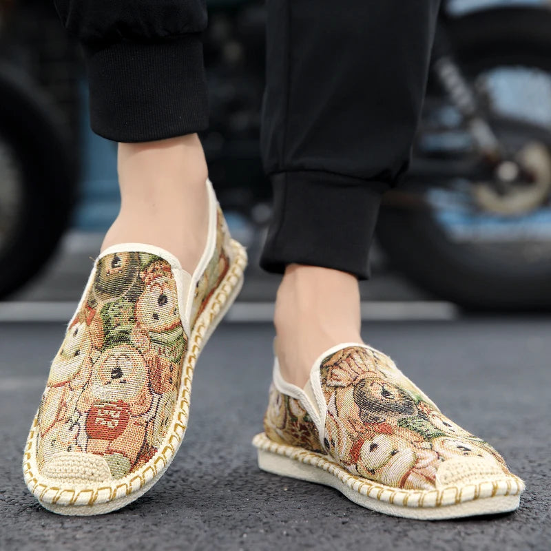 2025 Hot Men Loafers Fashion Embroidered Flat Shoes Moccasin Men Summer Casual Slip On Shoes Men Comfort Canvas Footwear Male