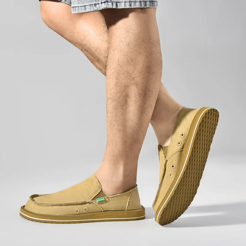 2025 Ny forår Håndlavet lærred afslappet mænd sko design mode sneakers mand loafers åndbare lave top flade sko blød kørsel
