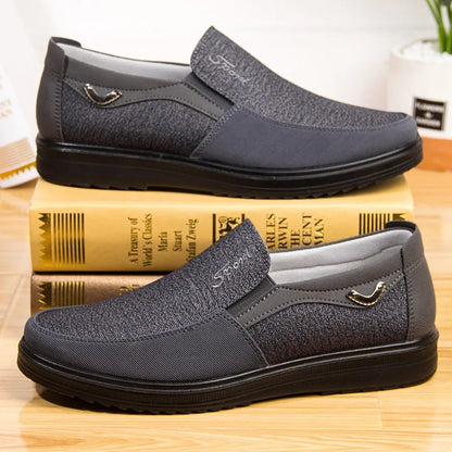 Chaussures Men Canvas Summer Classic Loafers hommes Chaussures décontractées Brestable Walking Flat Men Chaussures Zapatos Sneakers Plus taille 2023