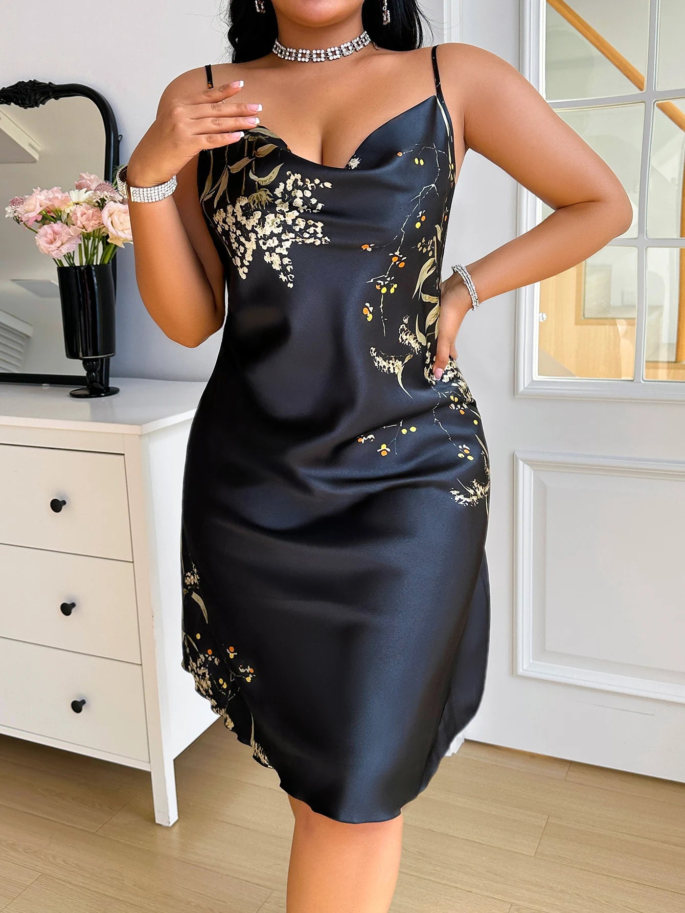 Plus Size Random Floral Print Sleeveless Nightdress Elegant and Comfortable Loungewear for Women