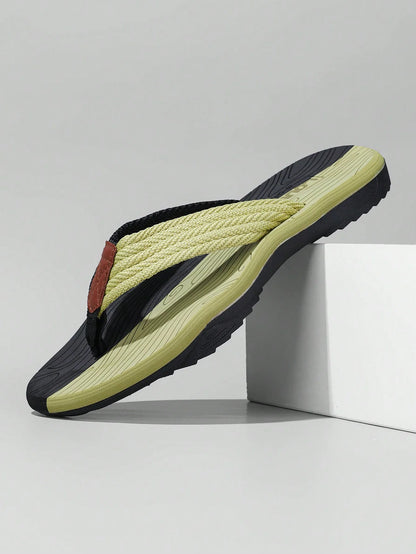 New men's sandals for indoor and outdoor comfort, versatile, non slip, casual wear, men's flip flops, men's beach shoes, sandals