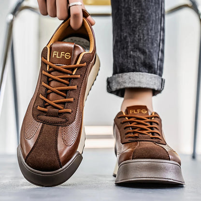 Ny håndlaget skinn herresko Mesh Breathable Fashion Non Slip Outdoor Daily Pendling Preppy Casual Festival Gaver Sneakers