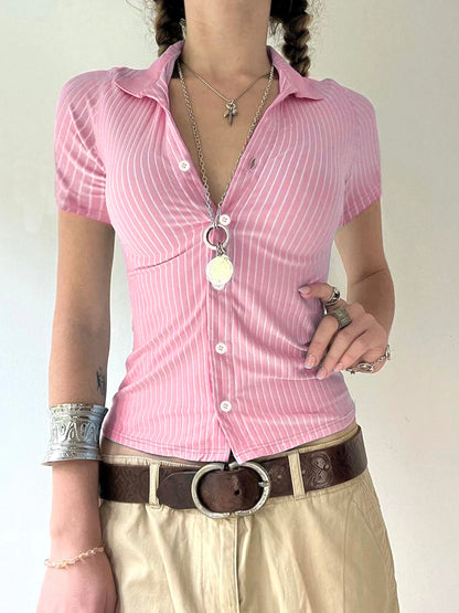 Sweetown Blue Stripe Short Sleeve Shirts For Women Button Up Slå krave Slim Enkel afslappet Preppy Tops Basic Summer Tees
